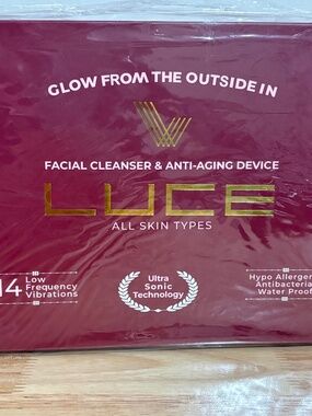 LUCE180 Facial Cleansing & Anti-Aging Device